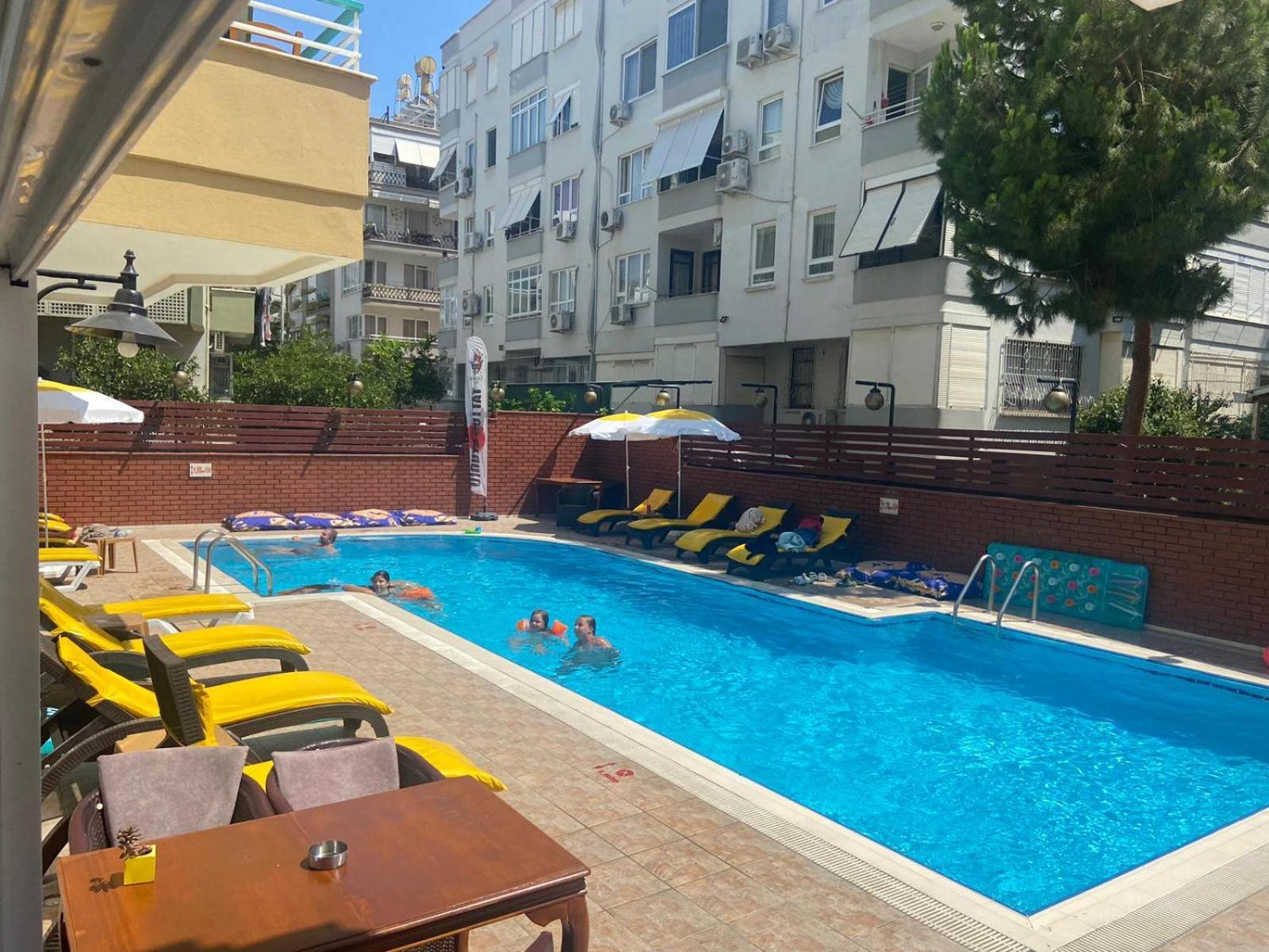 Cleopatra Ada Apart Alanya Exteriör bild