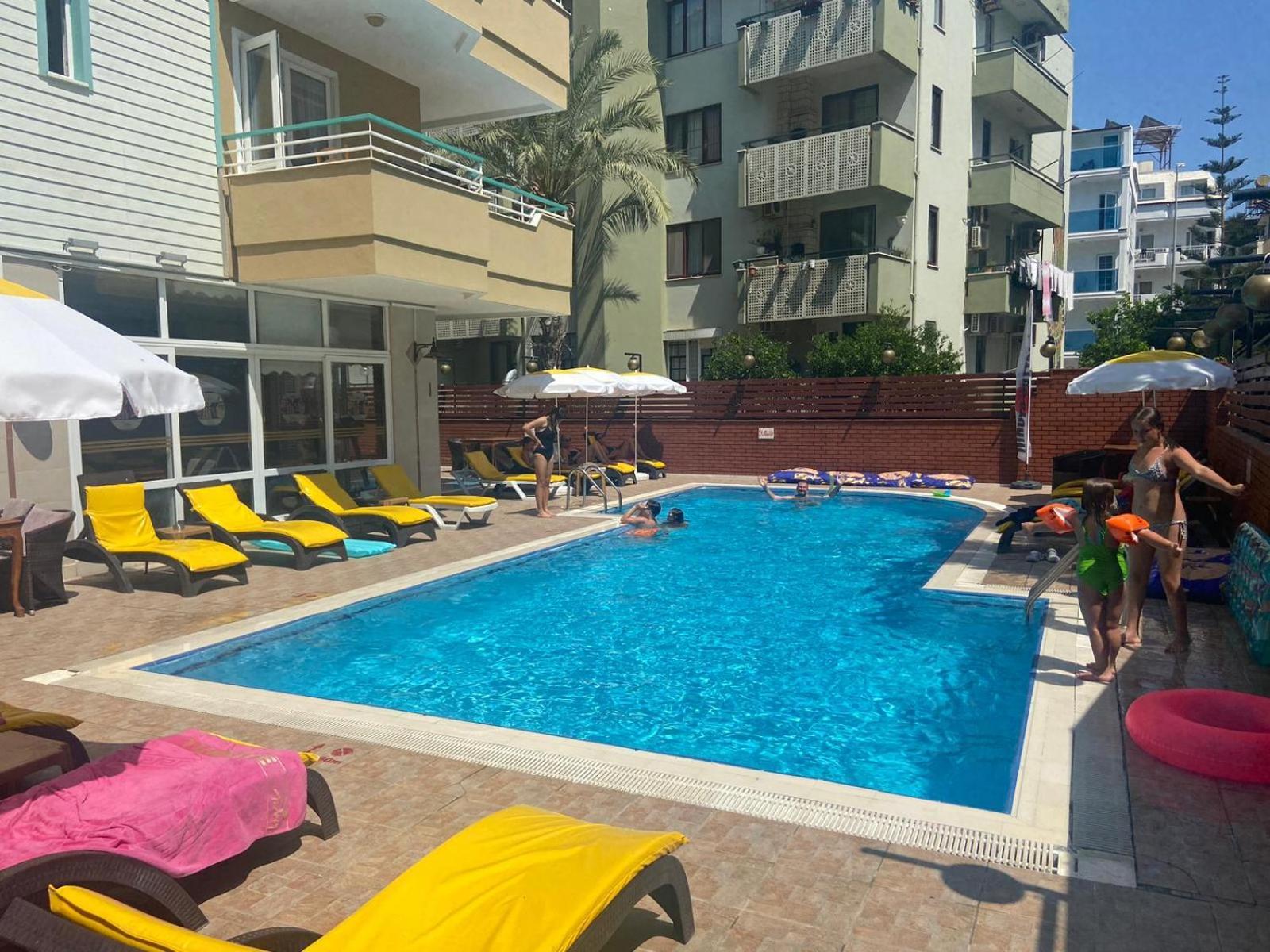 Cleopatra Ada Apart Alanya Exteriör bild